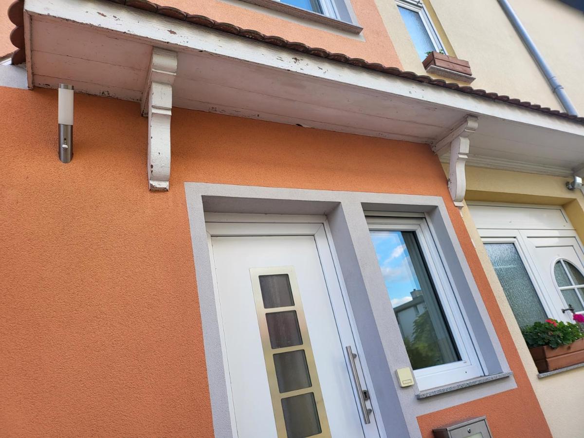 Modernes Behagliches Haus Mit Kamin, Terrasse Und Garten Magdeburg Eksteriør bilde