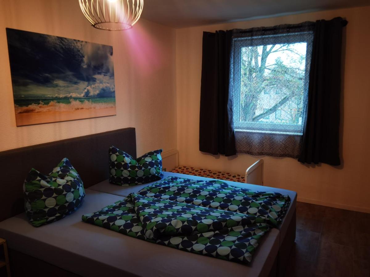 Modernes Behagliches Haus Mit Kamin, Terrasse Und Garten Magdeburg Eksteriør bilde