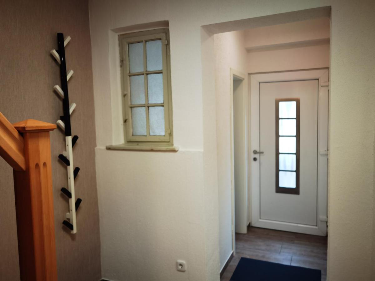 Modernes Behagliches Haus Mit Kamin, Terrasse Und Garten Magdeburg Eksteriør bilde