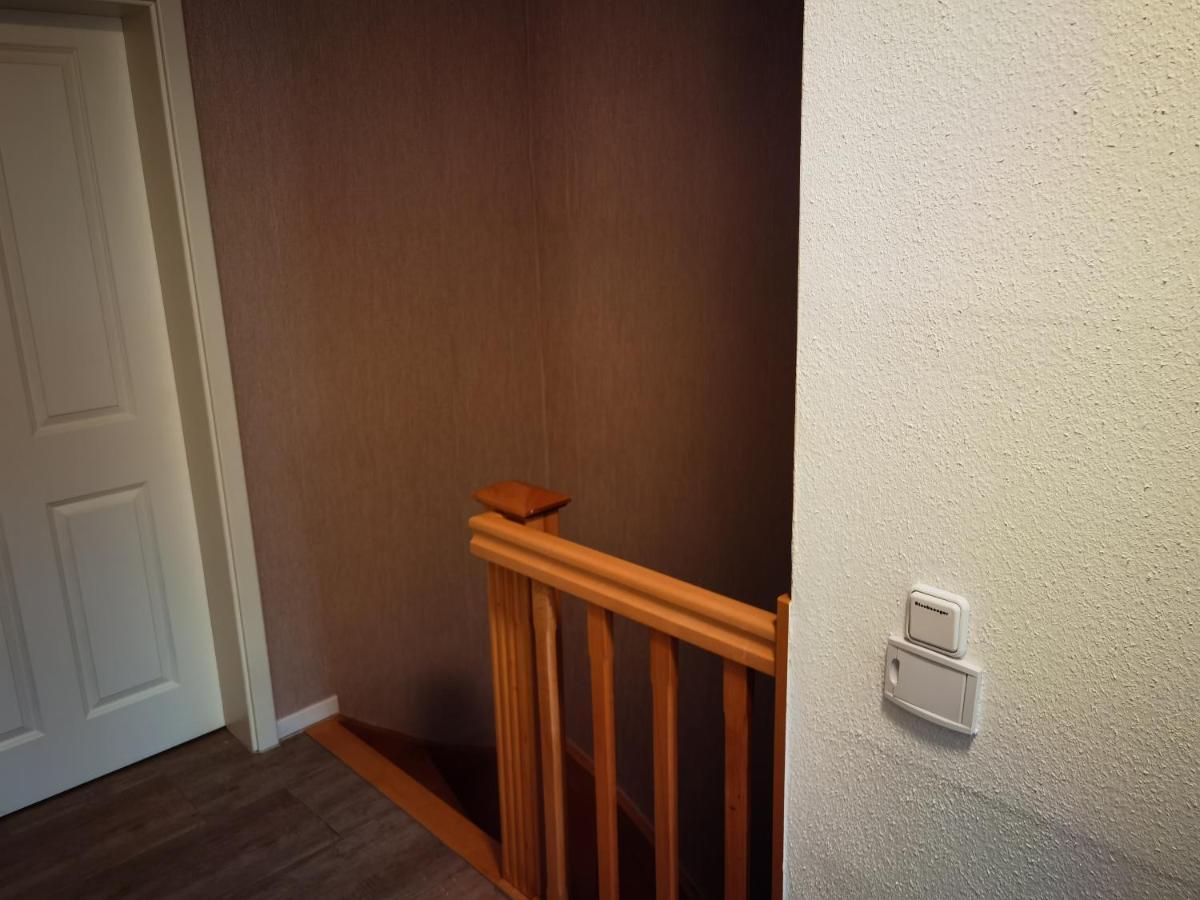 Modernes Behagliches Haus Mit Kamin, Terrasse Und Garten Magdeburg Eksteriør bilde